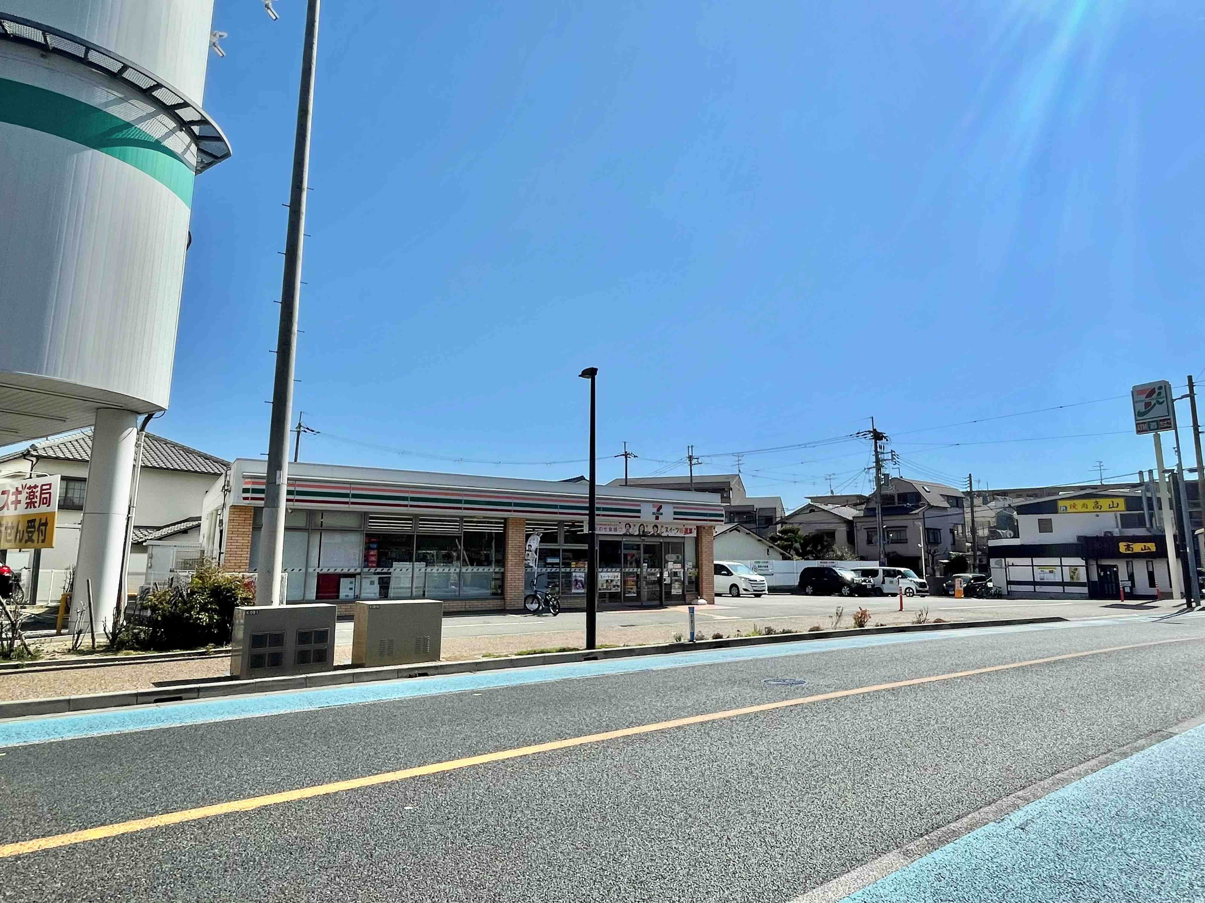 セブンイレブン宝塚小林３丁目店